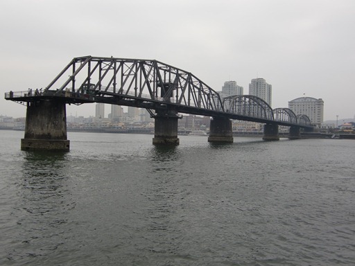 船上からの鴨緑江断橋.JPG